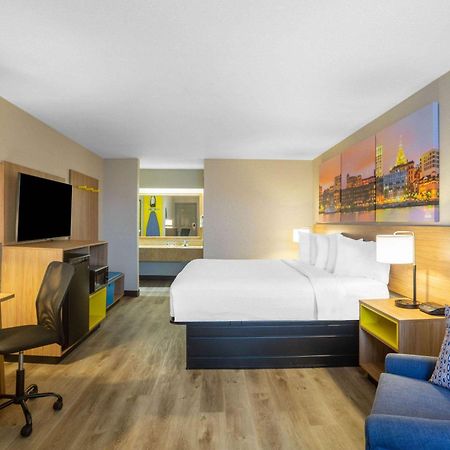 Days Inn By Wyndham Minot Exteriér fotografie