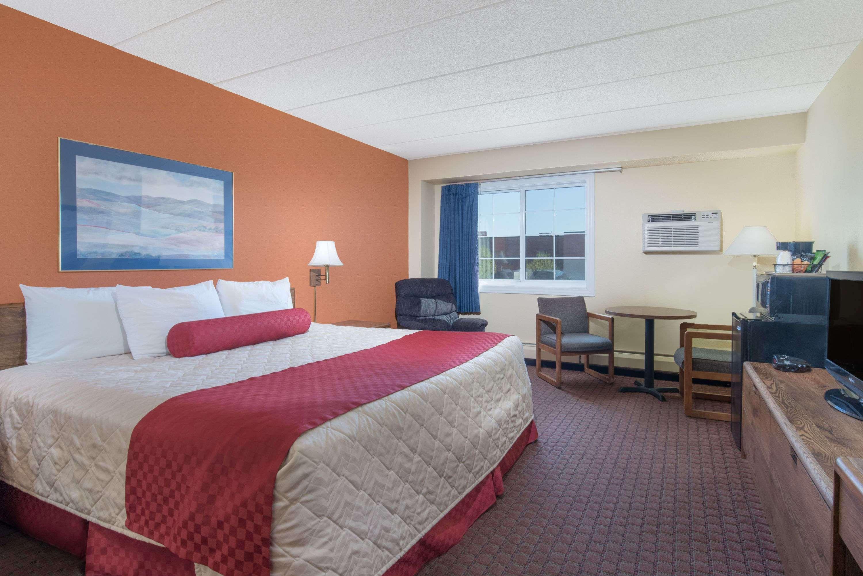 Days Inn By Wyndham Minot Exteriér fotografie