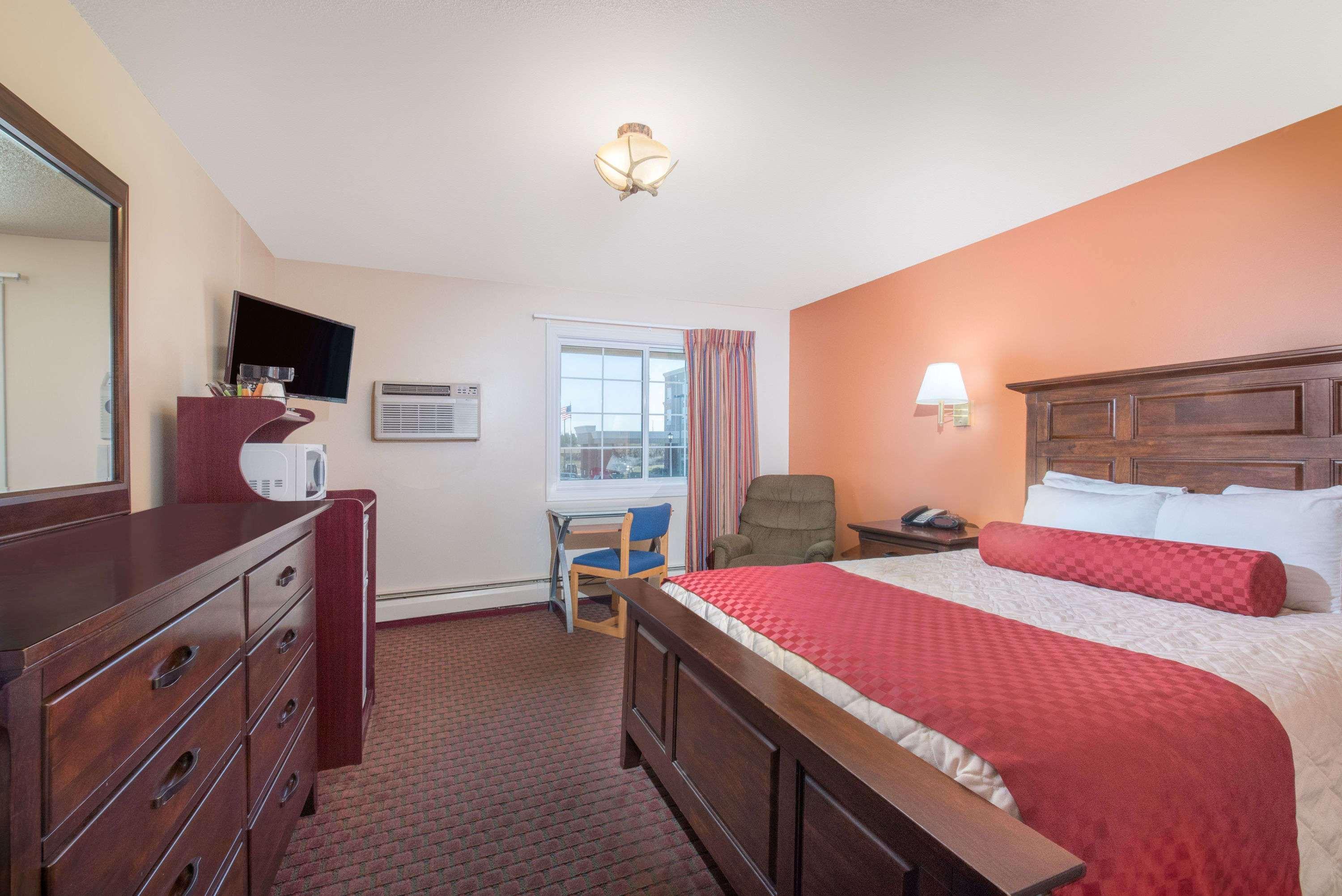 Days Inn By Wyndham Minot Exteriér fotografie