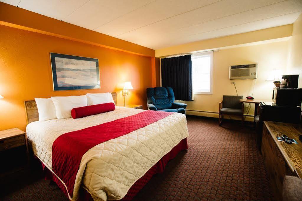 Days Inn By Wyndham Minot Exteriér fotografie